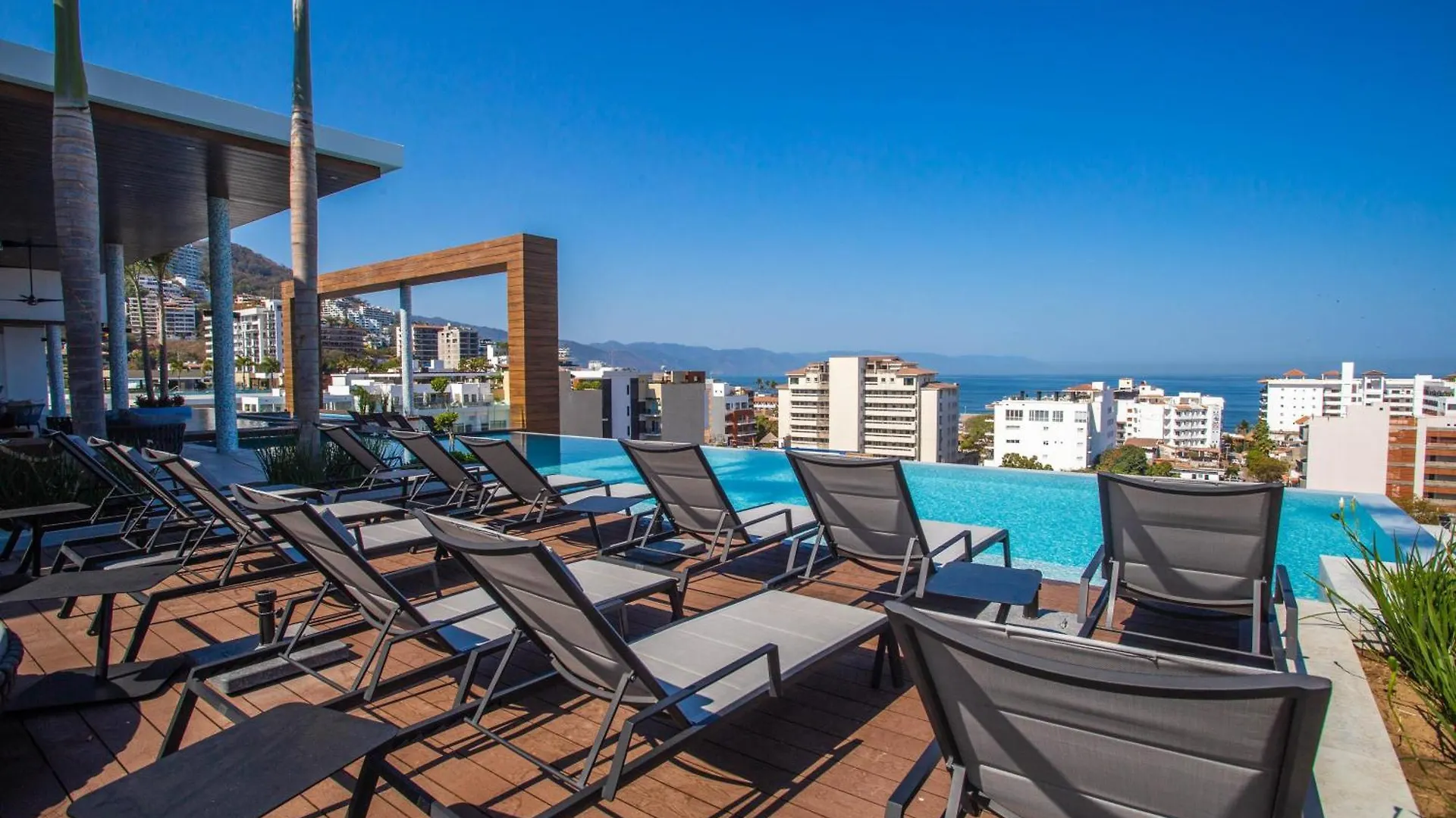 度假居 巴亞爾塔港New Large Balcony, Hot Tub, Gym别墅